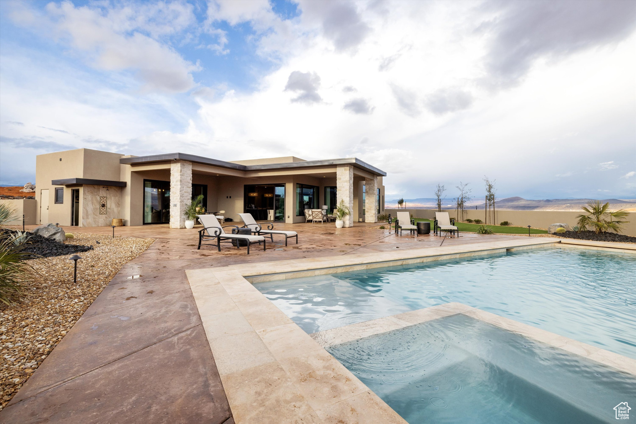 ESTATES AT SAND HOLLOW RESORT - Residential