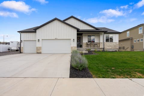 Tiny photo for 3577 S GARIBALDI WAY, Saratoga Springs, UT 84045 (MLS # 2180678)