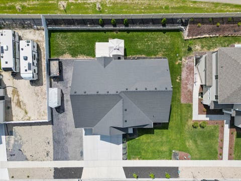 Tiny photo for 3577 S GARIBALDI WAY, Saratoga Springs, UT 84045 (MLS # 2180678)
