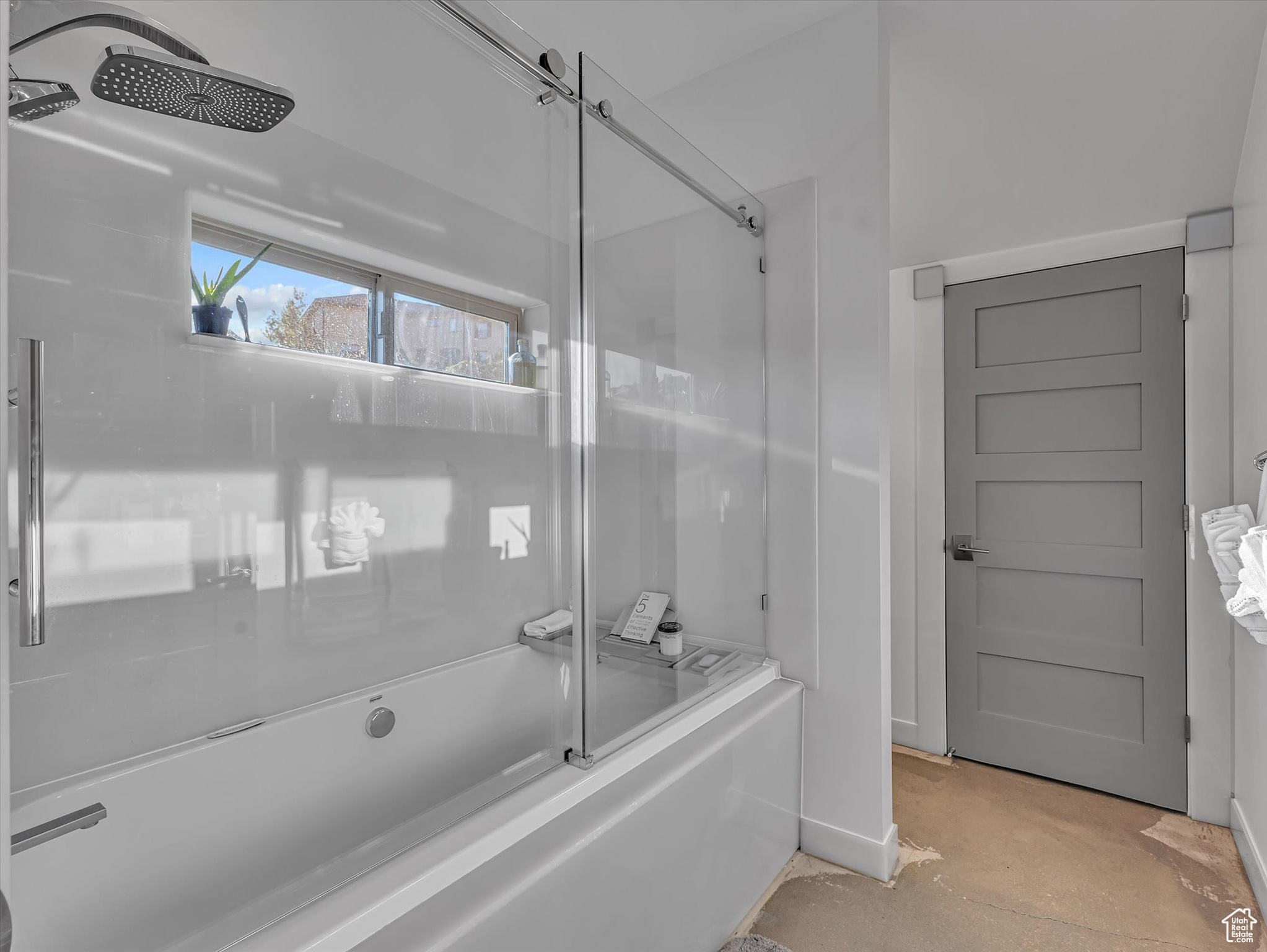 SUNCREST-THE POINTE - Residential