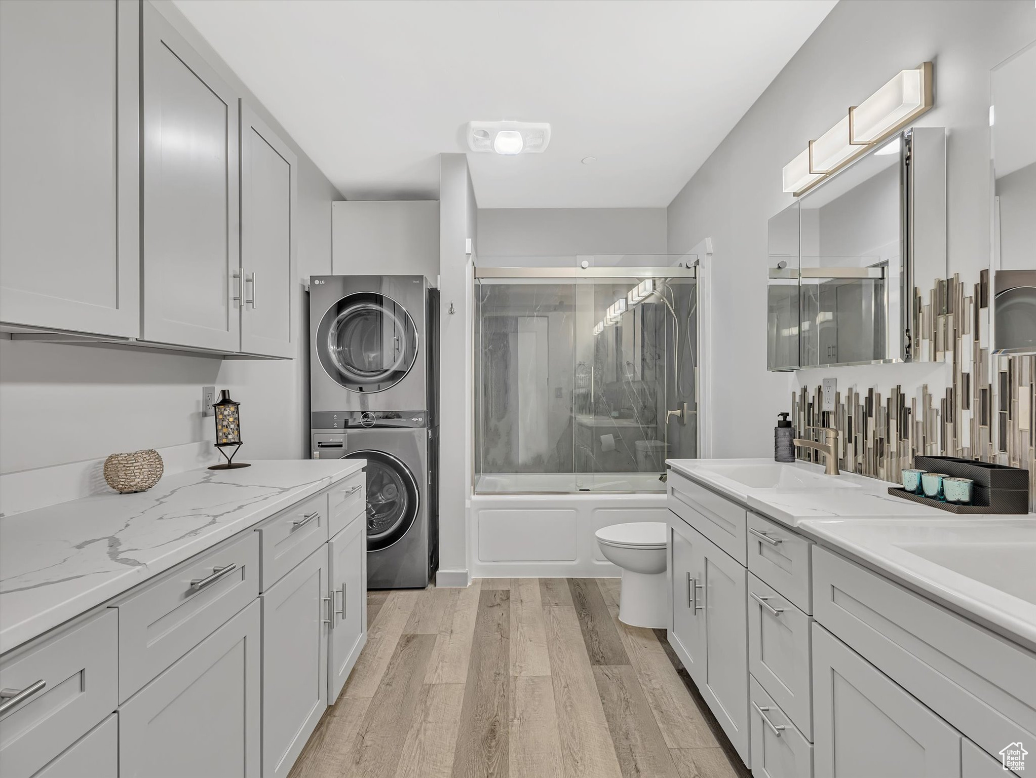 SUNCREST-THE POINTE - Residential