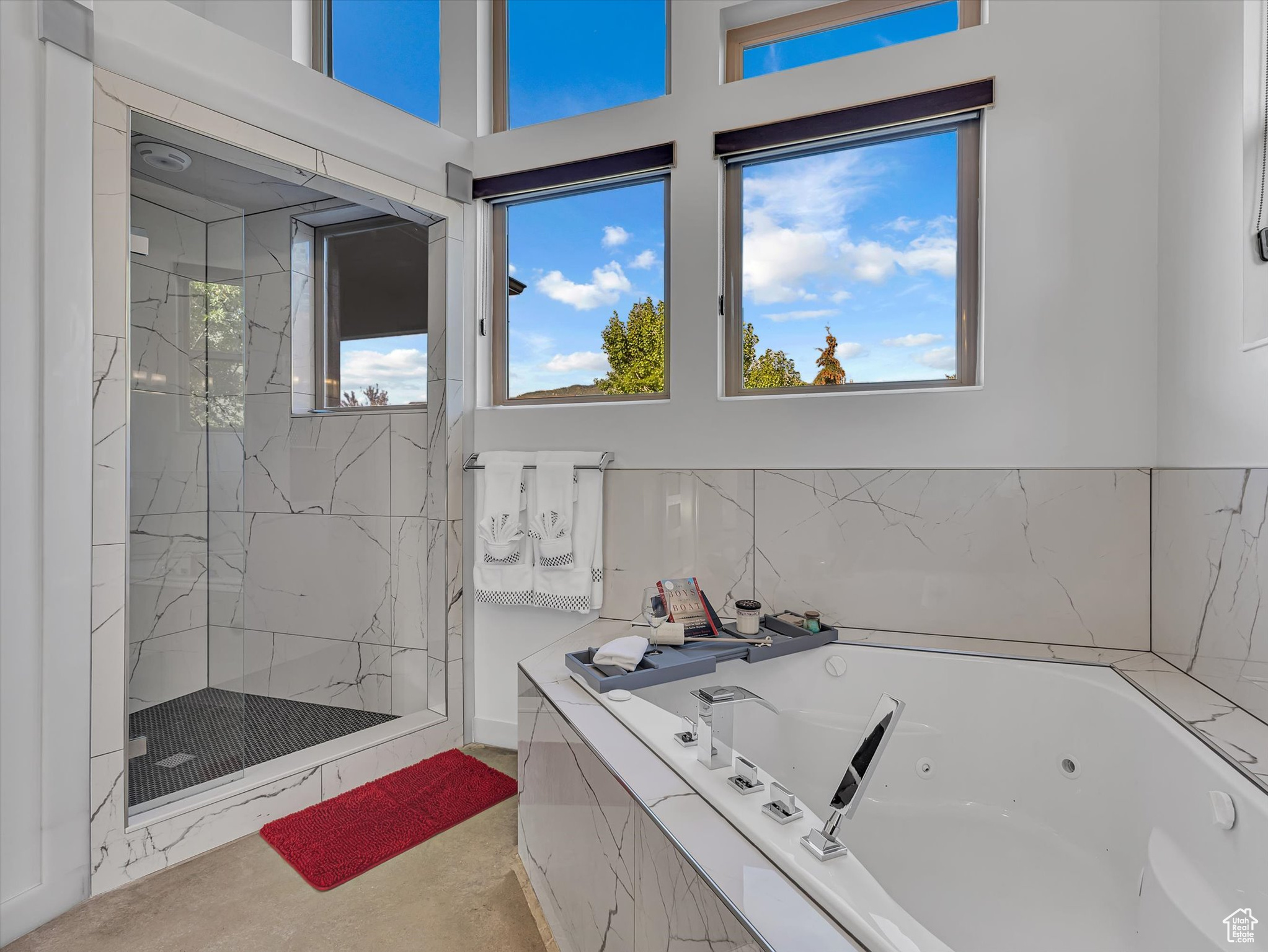 SUNCREST-THE POINTE - Residential