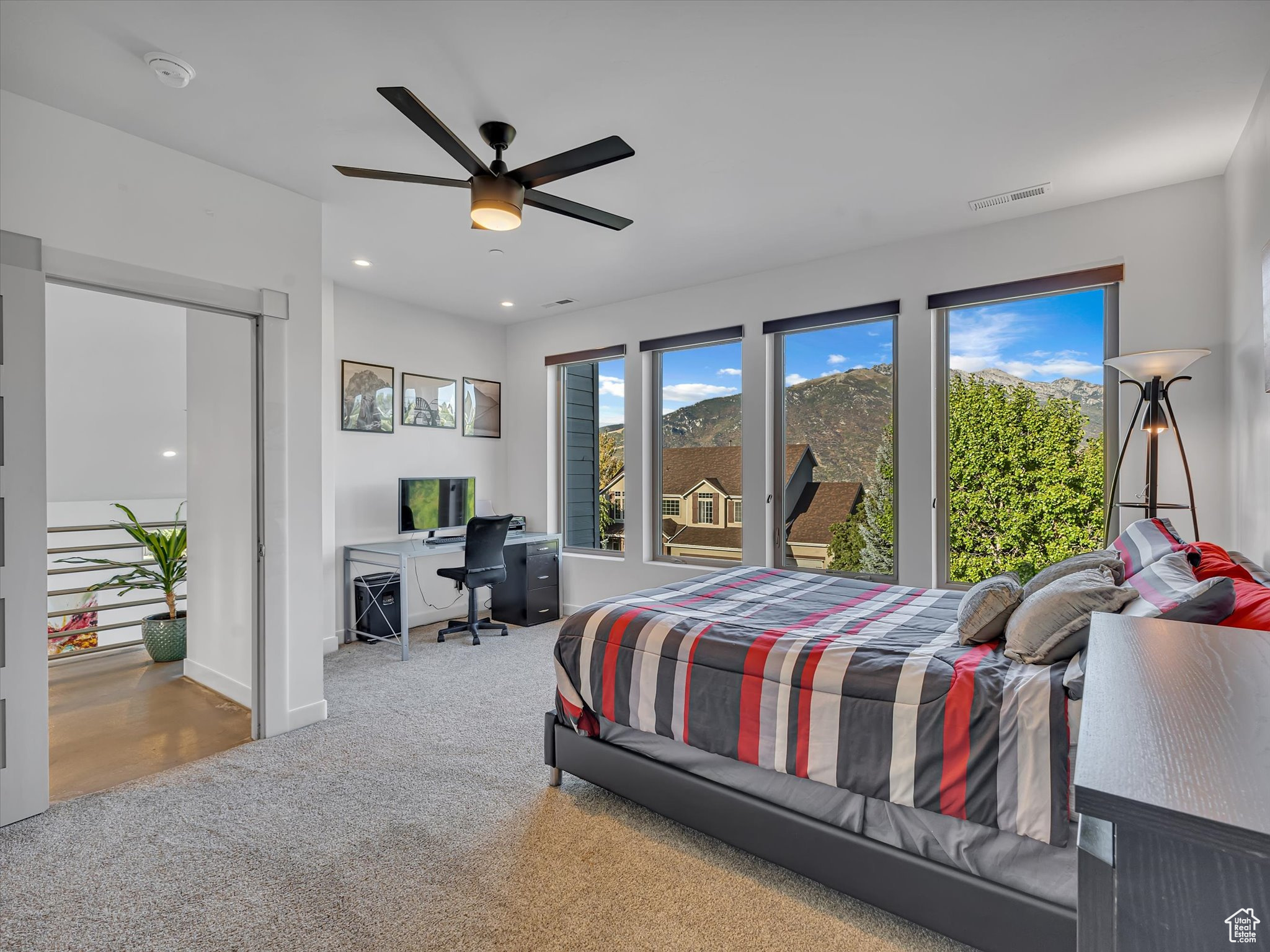 SUNCREST-THE POINTE - Residential