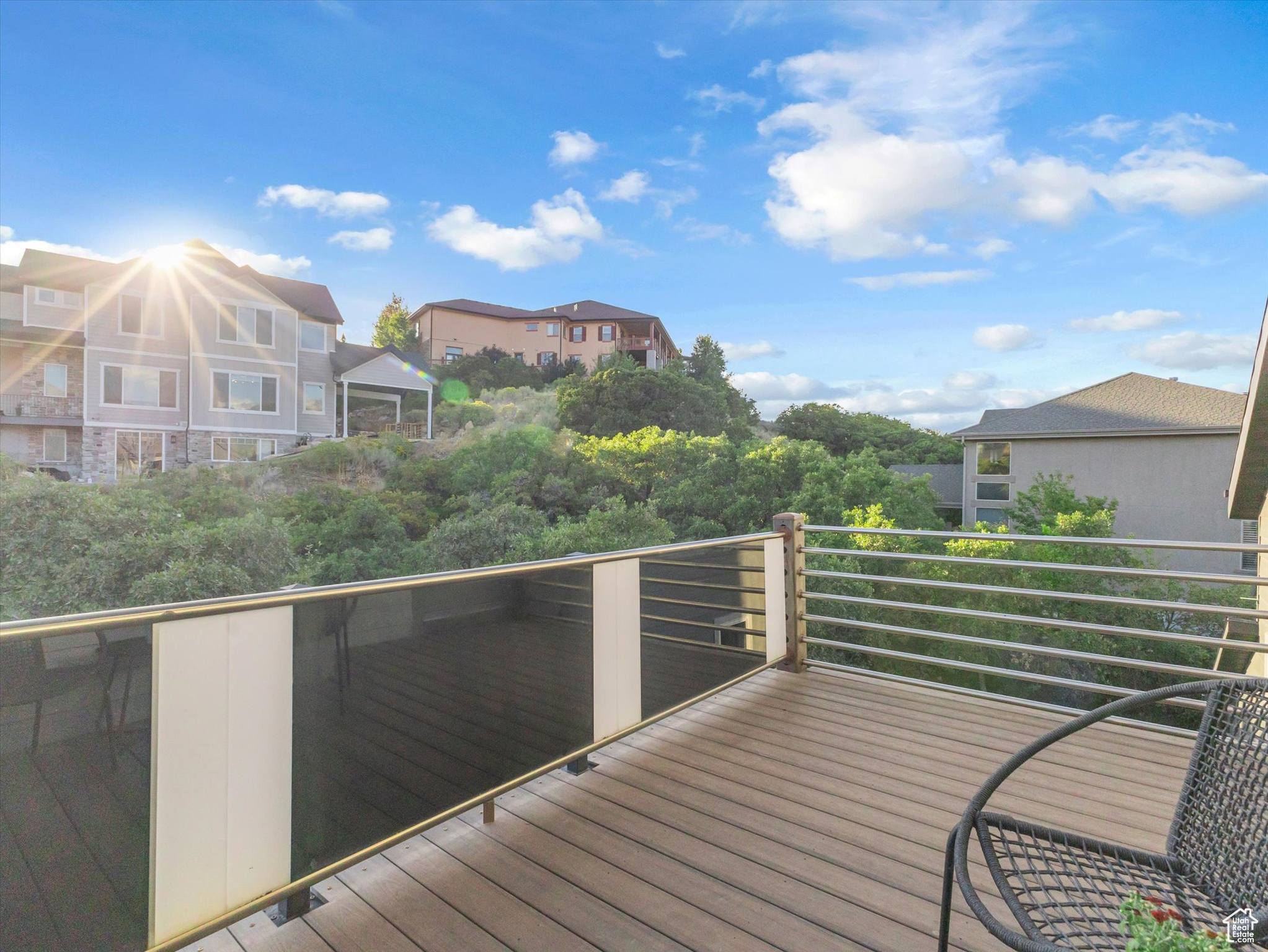 SUNCREST-THE POINTE - Residential