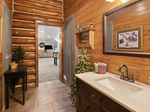 Tiny photo for 7768 E 1075 N, Huntsville, UT 84317 (MLS # 2119950)