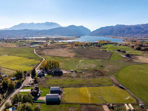 Tiny photo for 7768 E 1075 N, Huntsville, UT 84317 (MLS # 2119950)