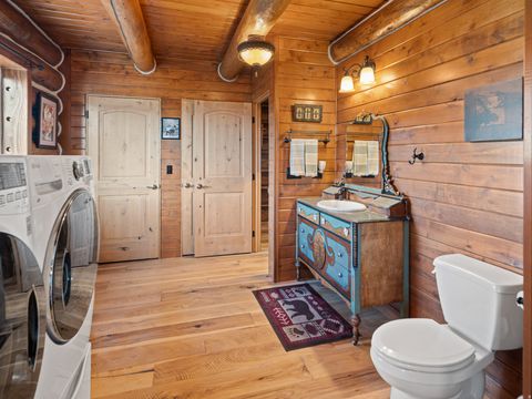 Tiny photo for 7768 E 1075 N, Huntsville, UT 84317 (MLS # 2119950)