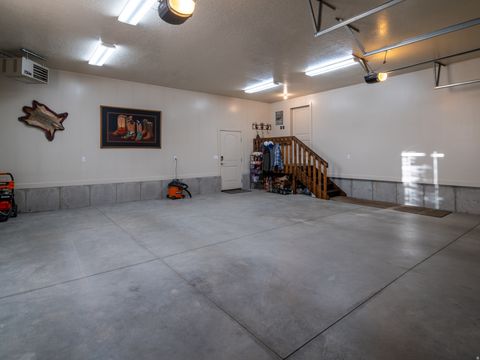 Tiny photo for 7768 E 1075 N, Huntsville, UT 84317 (MLS # 2119950)