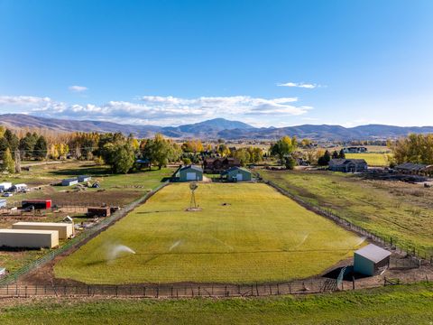 Tiny photo for 7768 E 1075 N, Huntsville, UT 84317 (MLS # 2119950)