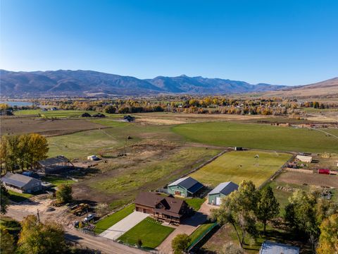 Tiny photo for 7768 E 1075 N, Huntsville, UT 84317 (MLS # 2119950)
