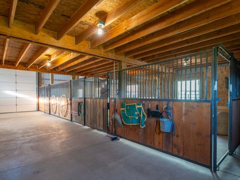 Tiny photo for 7768 E 1075 N, Huntsville, UT 84317 (MLS # 2119950)