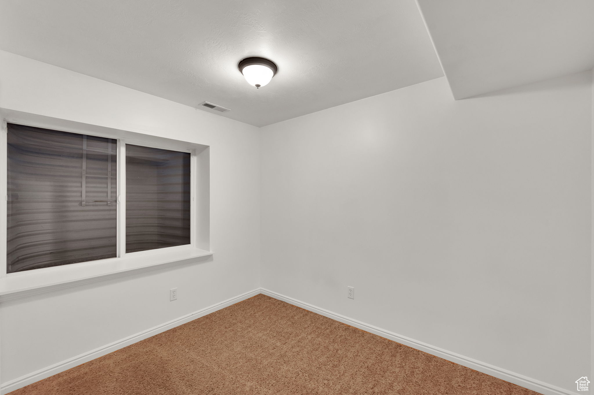 DEERHAVEN ESTATES - Residential