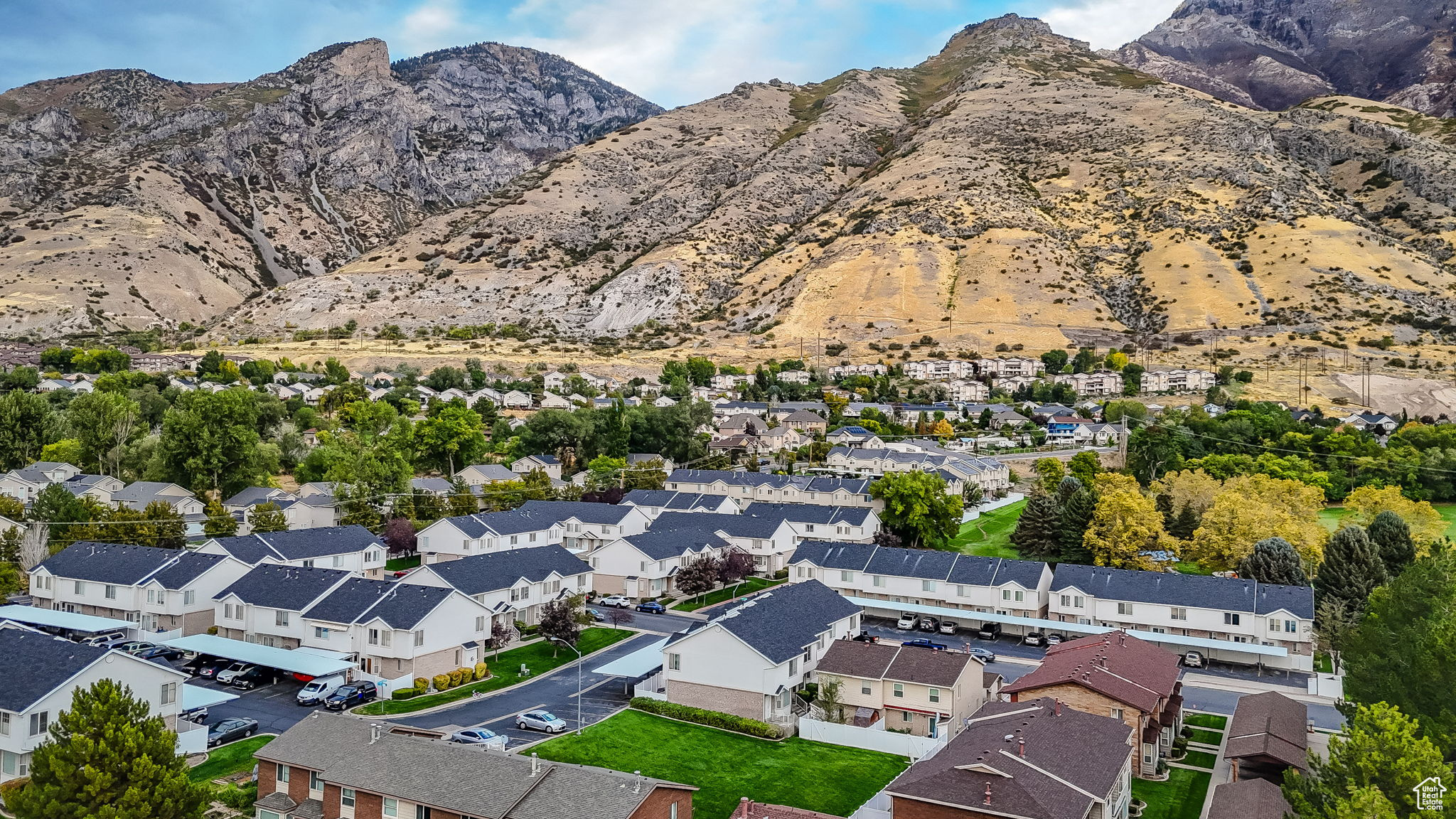 DEERHAVEN ESTATES - Residential
