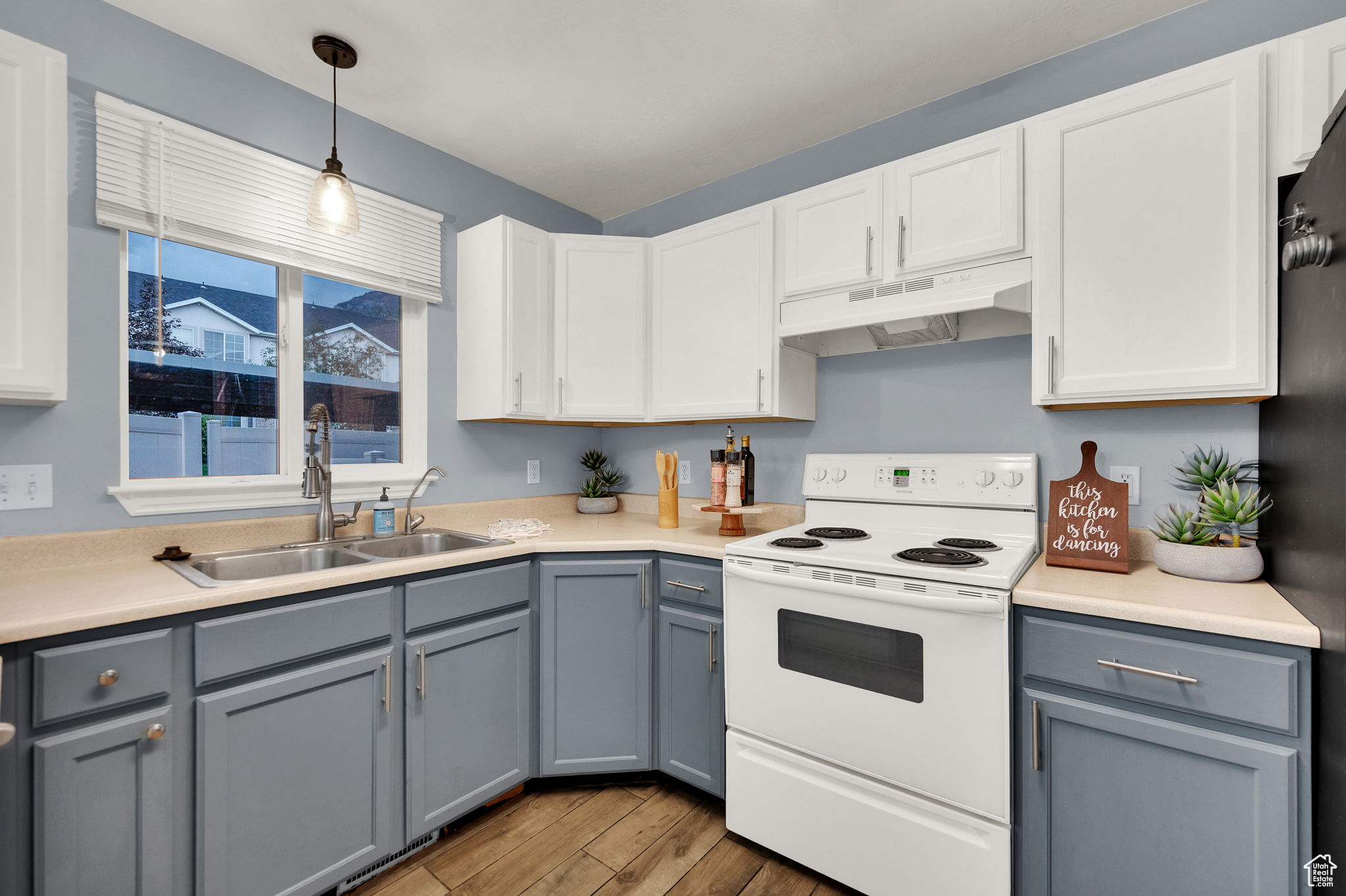 DEERHAVEN ESTATES - Residential
