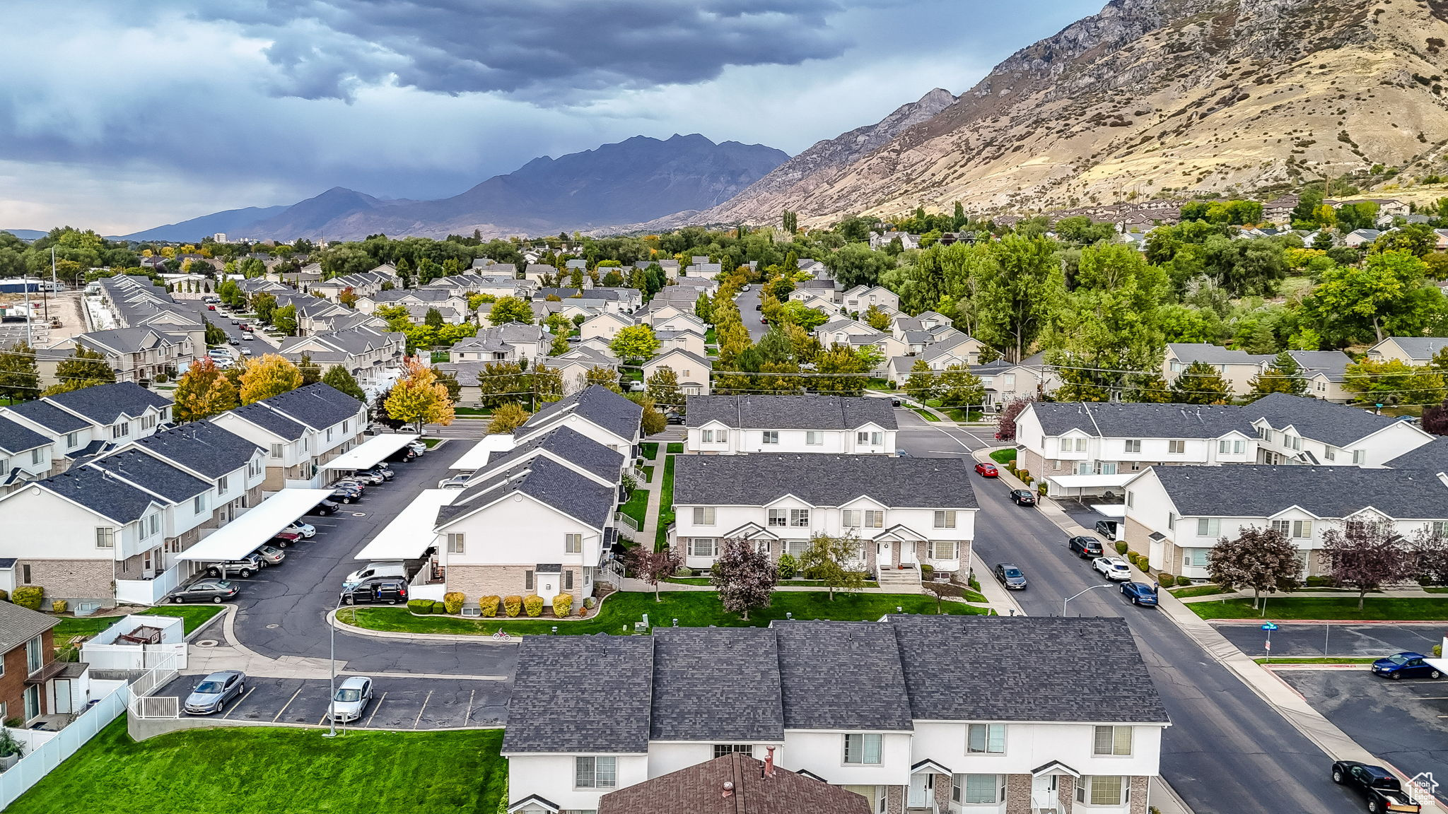 DEERHAVEN ESTATES - Residential