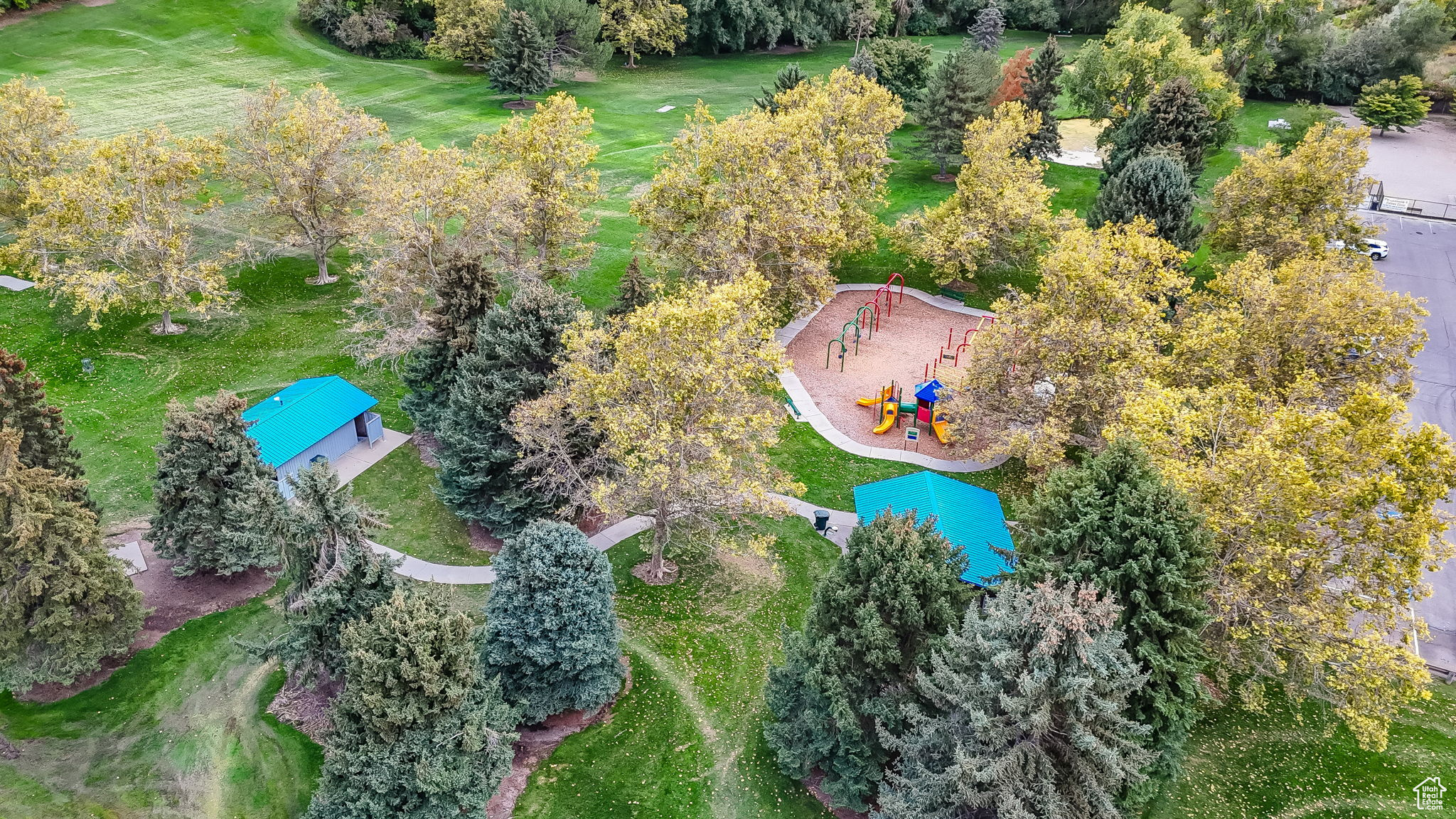 DEERHAVEN ESTATES - Residential