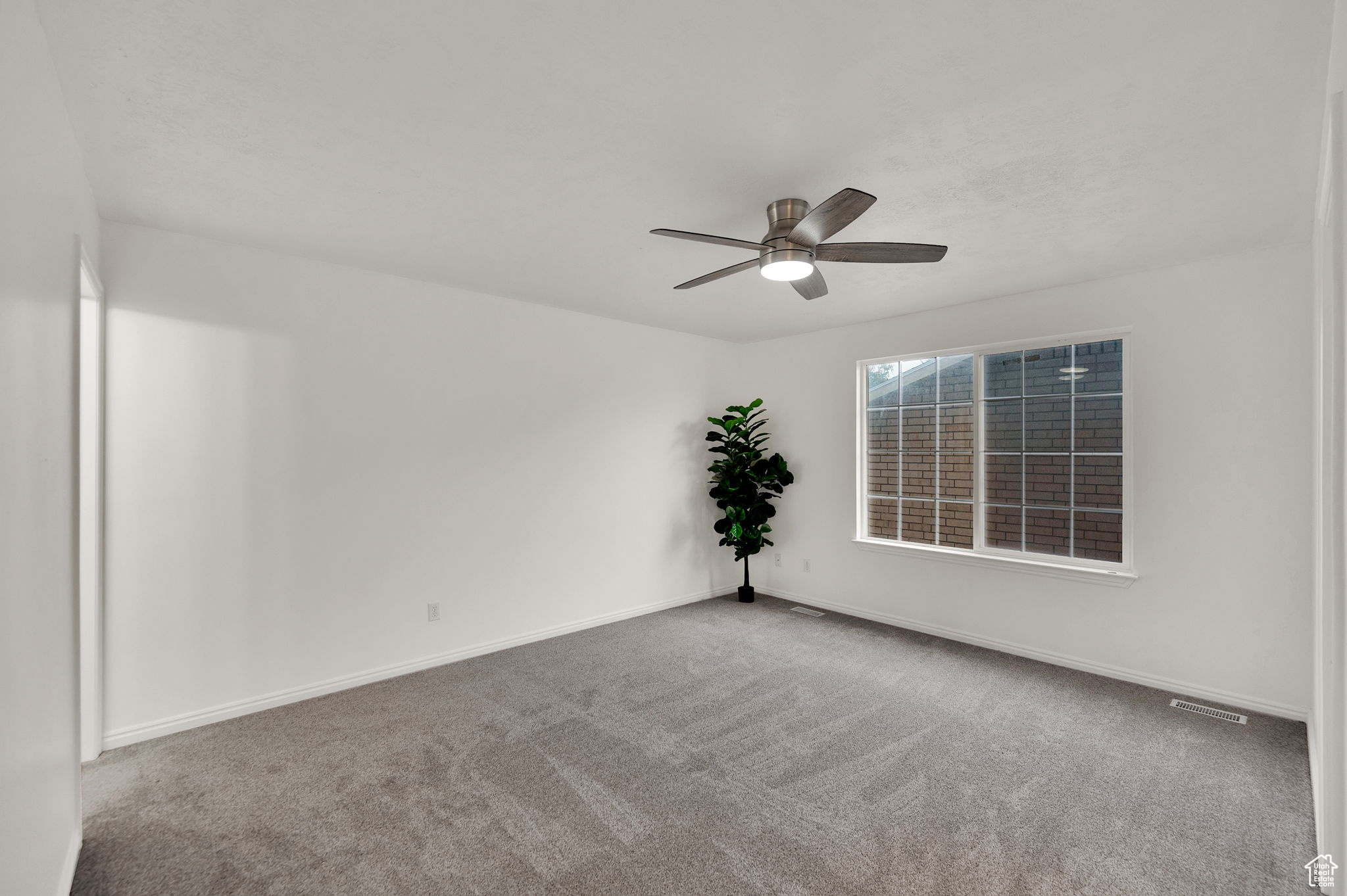 DEERHAVEN ESTATES - Residential