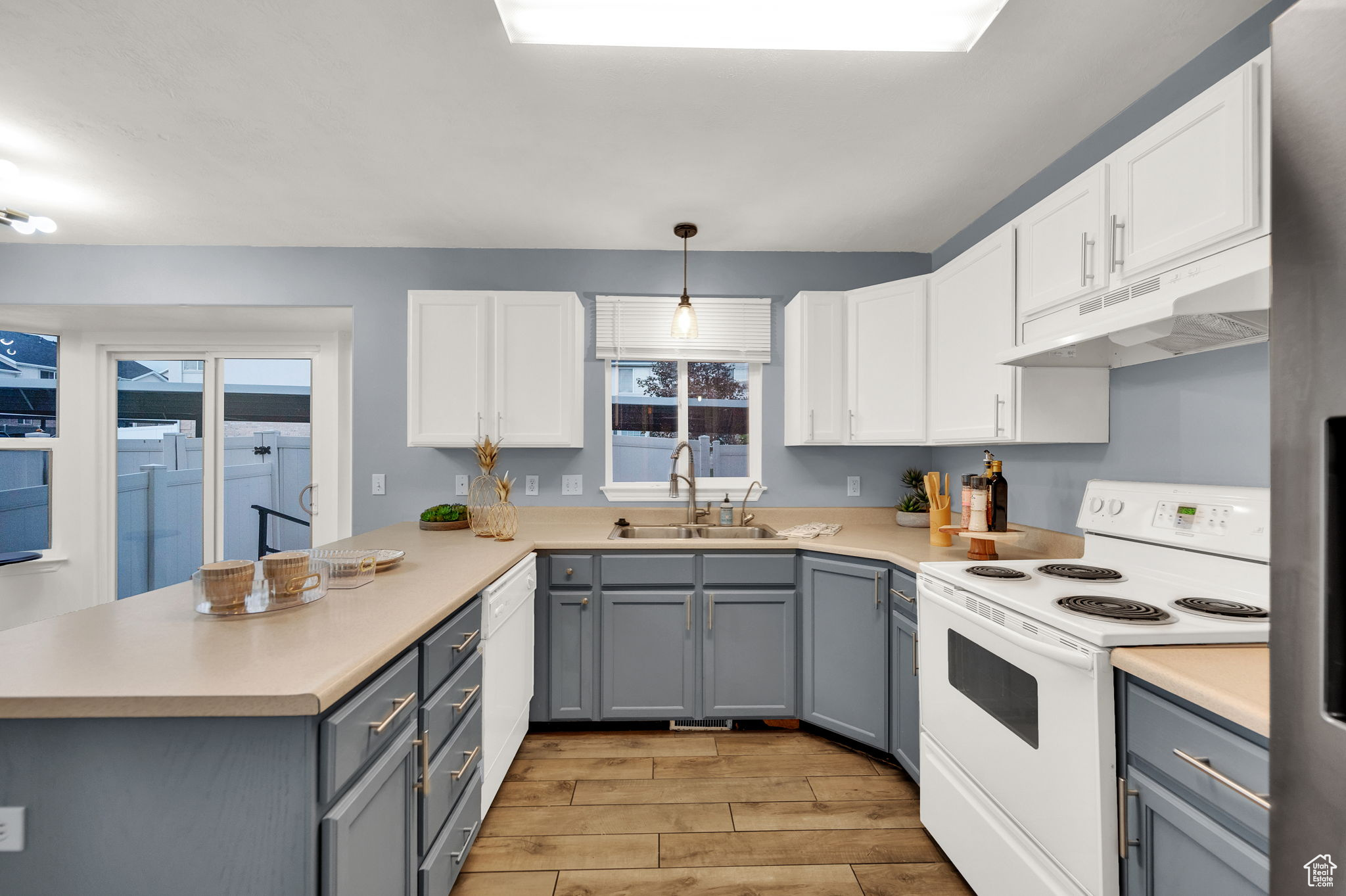 DEERHAVEN ESTATES - Residential