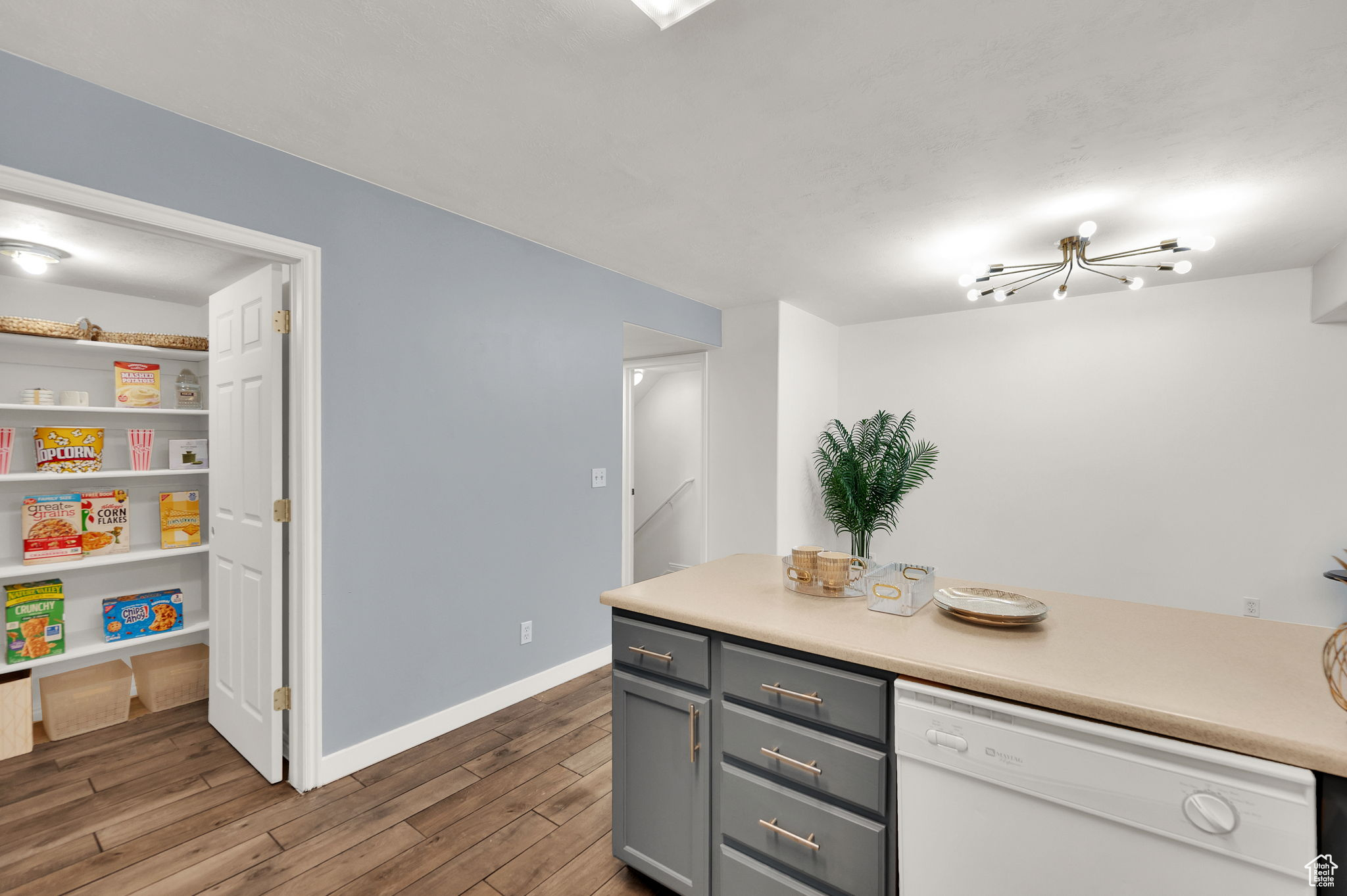 DEERHAVEN ESTATES - Residential
