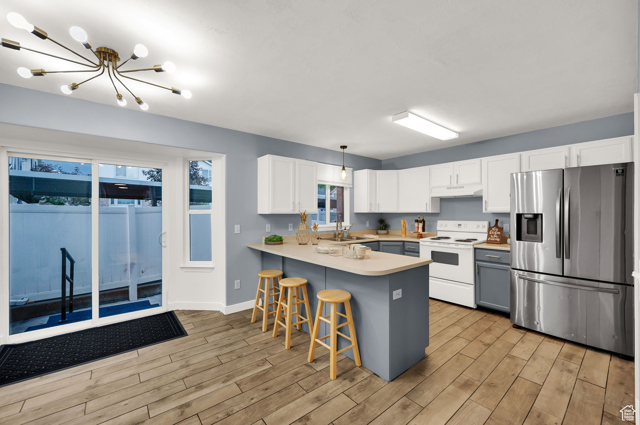 DEERHAVEN ESTATES - Residential