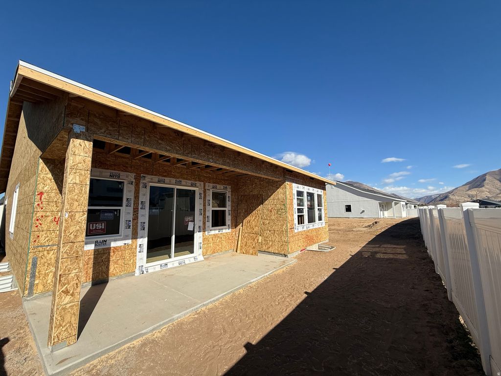 Photo of 2227 W FORTUNE LN #448, Mapleton, UT 84664 (MLS # 2135685)