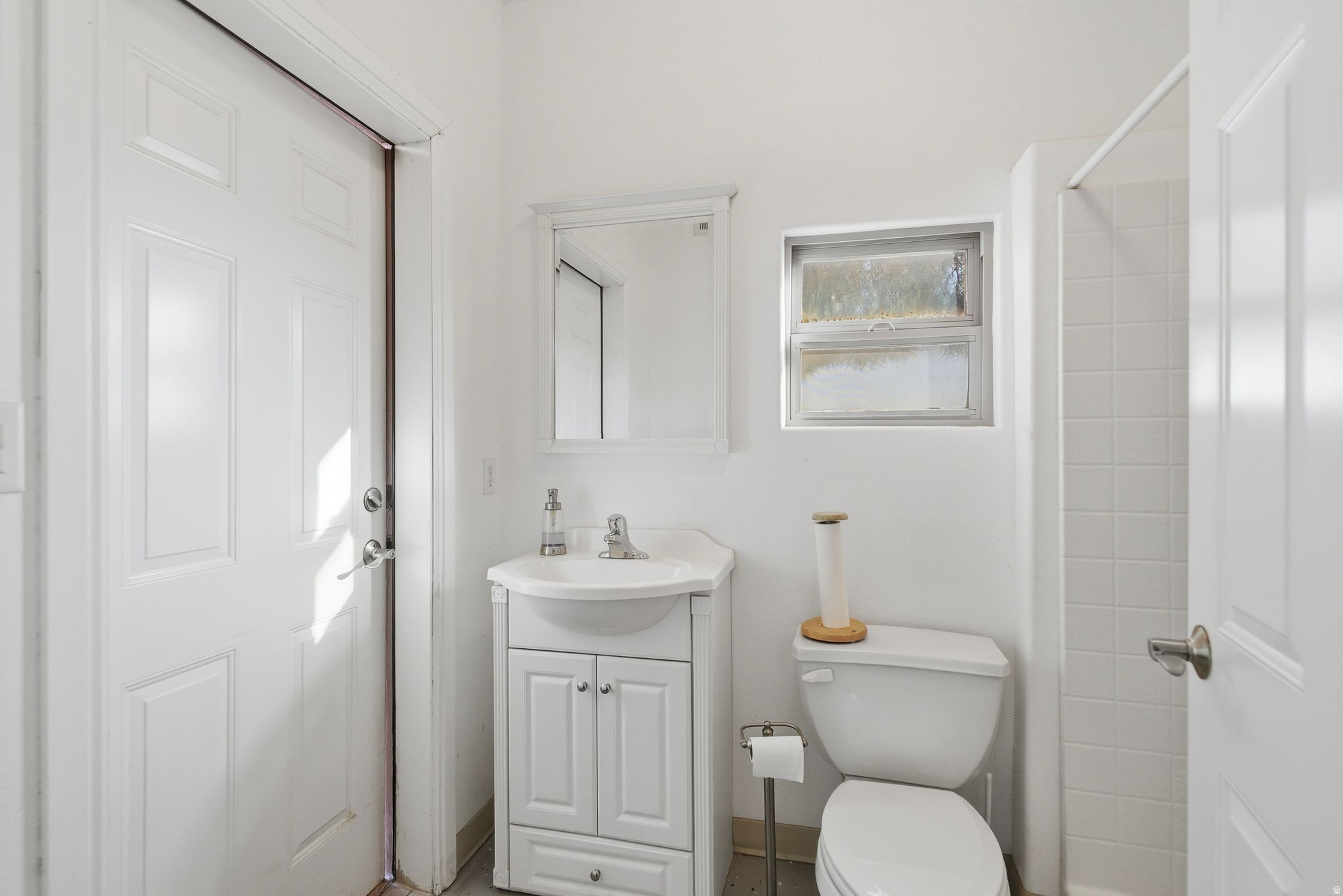 MEADOW LANE EST - Residential