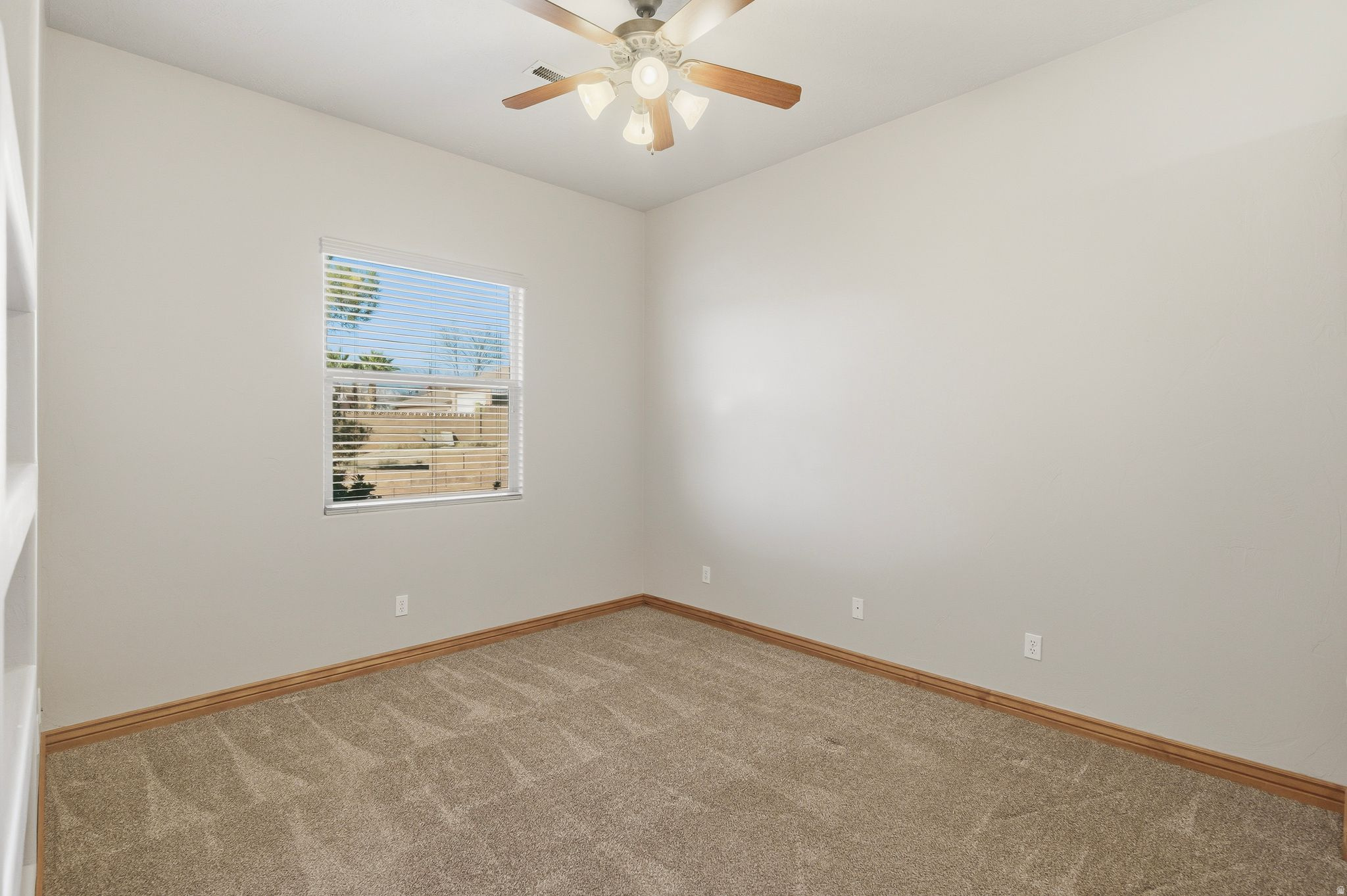 MEADOW LANE EST - Residential