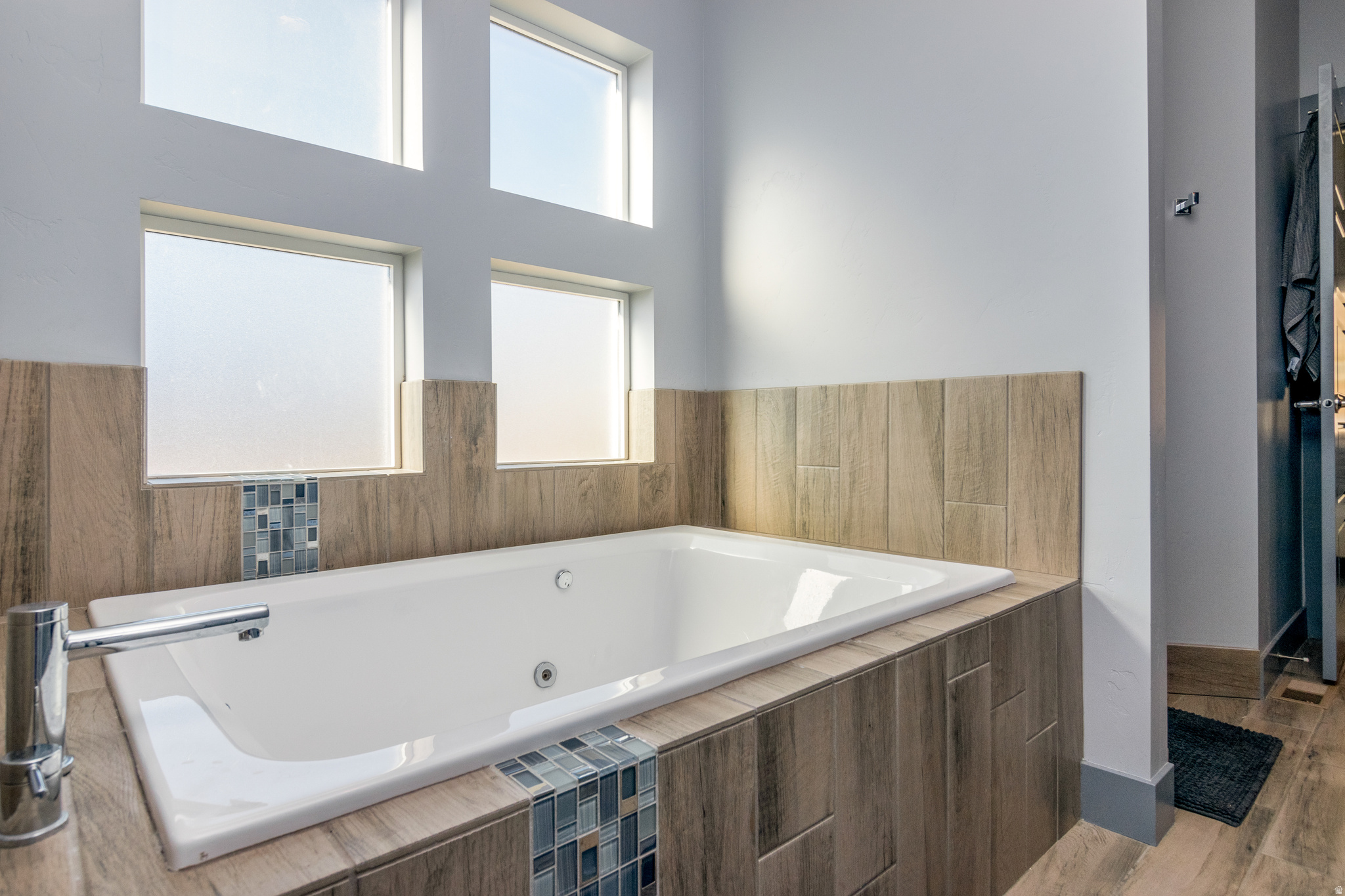 MEADOW RANCH - Residential