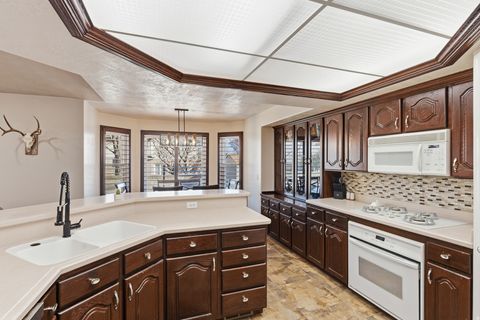 Tiny photo for 10071 S BINGHAM MINER CT, South Jordan, UT 84095 (MLS # 2135481)