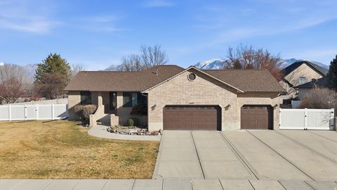 Tiny photo for 10071 S BINGHAM MINER CT, South Jordan, UT 84095 (MLS # 2135481)