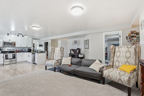 Tiny photo for 10071 S BINGHAM MINER CT, South Jordan, UT 84095 (MLS # 2135481)