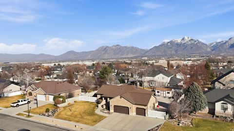 Tiny photo for 10071 S BINGHAM MINER CT, South Jordan, UT 84095 (MLS # 2135481)