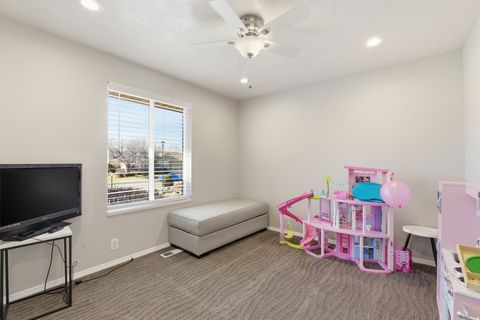 Tiny photo for 10071 S BINGHAM MINER CT, South Jordan, UT 84095 (MLS # 2135481)