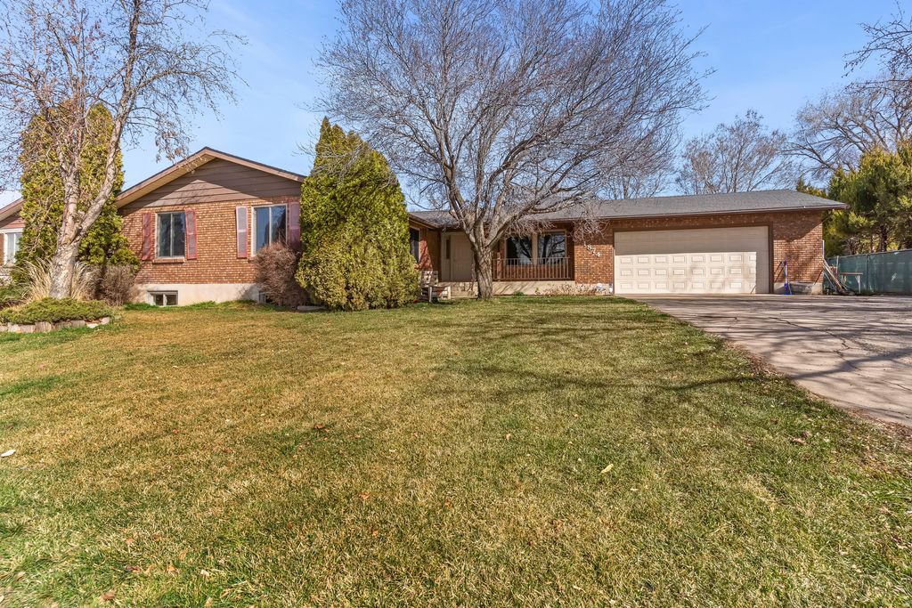 Photo of 1874 N 300 W, Sunset, UT 84015 (MLS # 2140206)