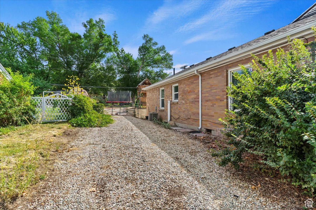 CRESTHOMES ADDITION - Residential