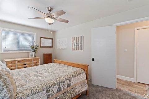 Tiny photo for 400 N 100 E, Kaysville, UT 84037 (MLS # 2109645)