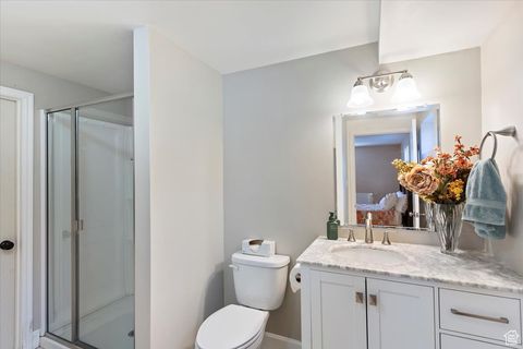 Tiny photo for 400 N 100 E, Kaysville, UT 84037 (MLS # 2109645)