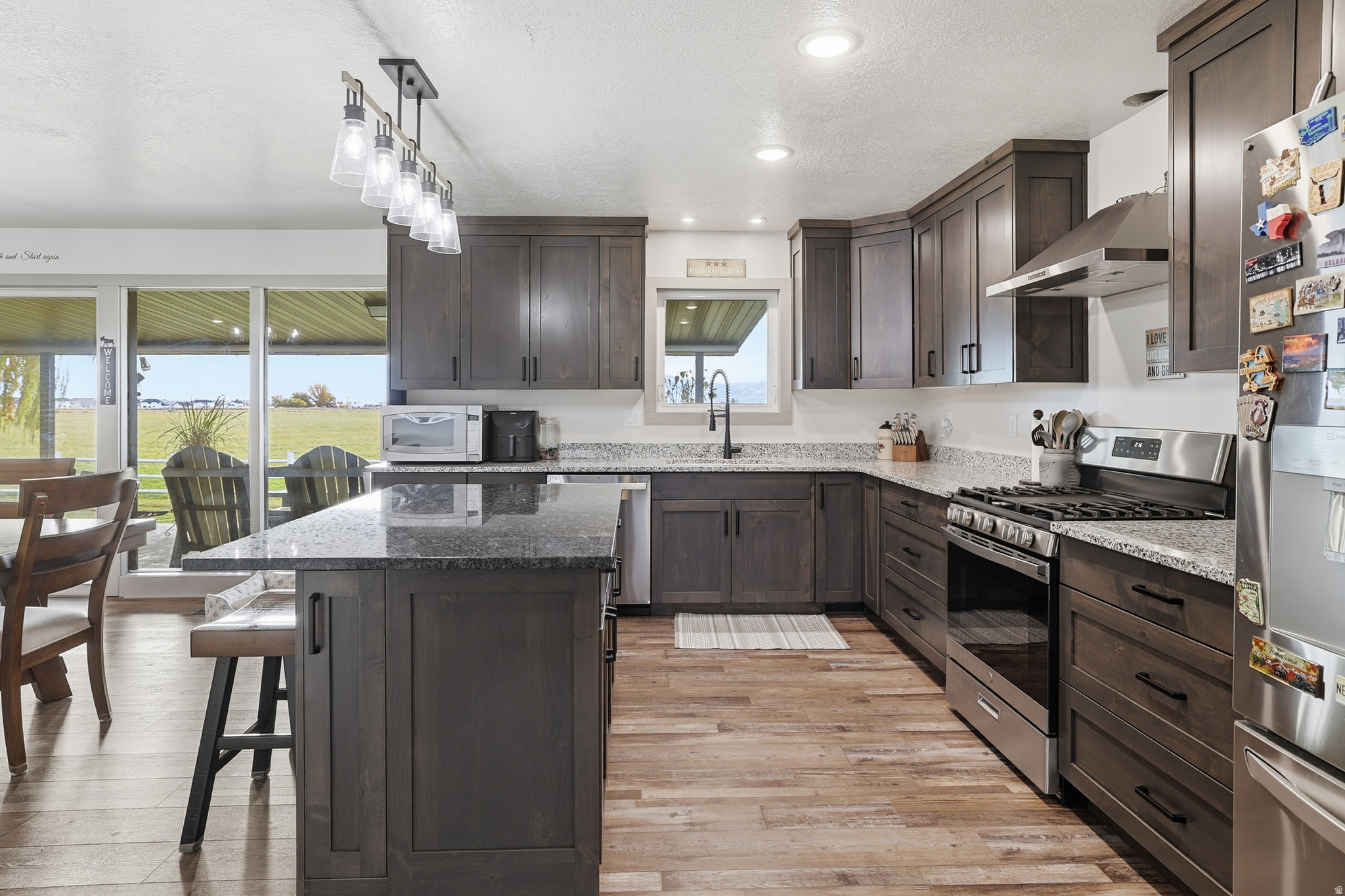 ECONTAINING 1.22 ACR - Residential