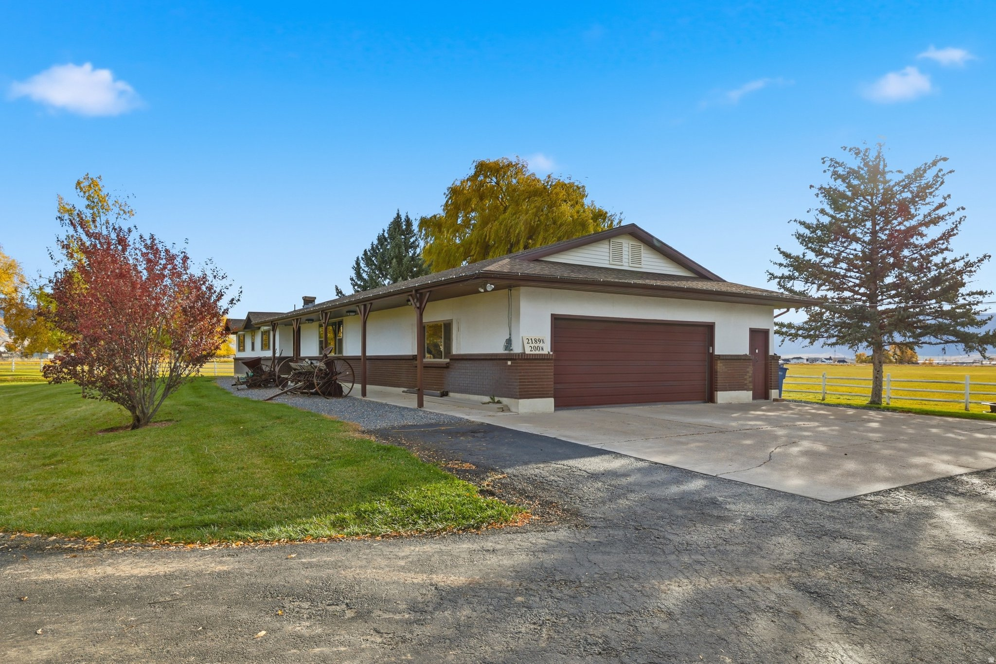 ECONTAINING 1.22 ACR - Residential