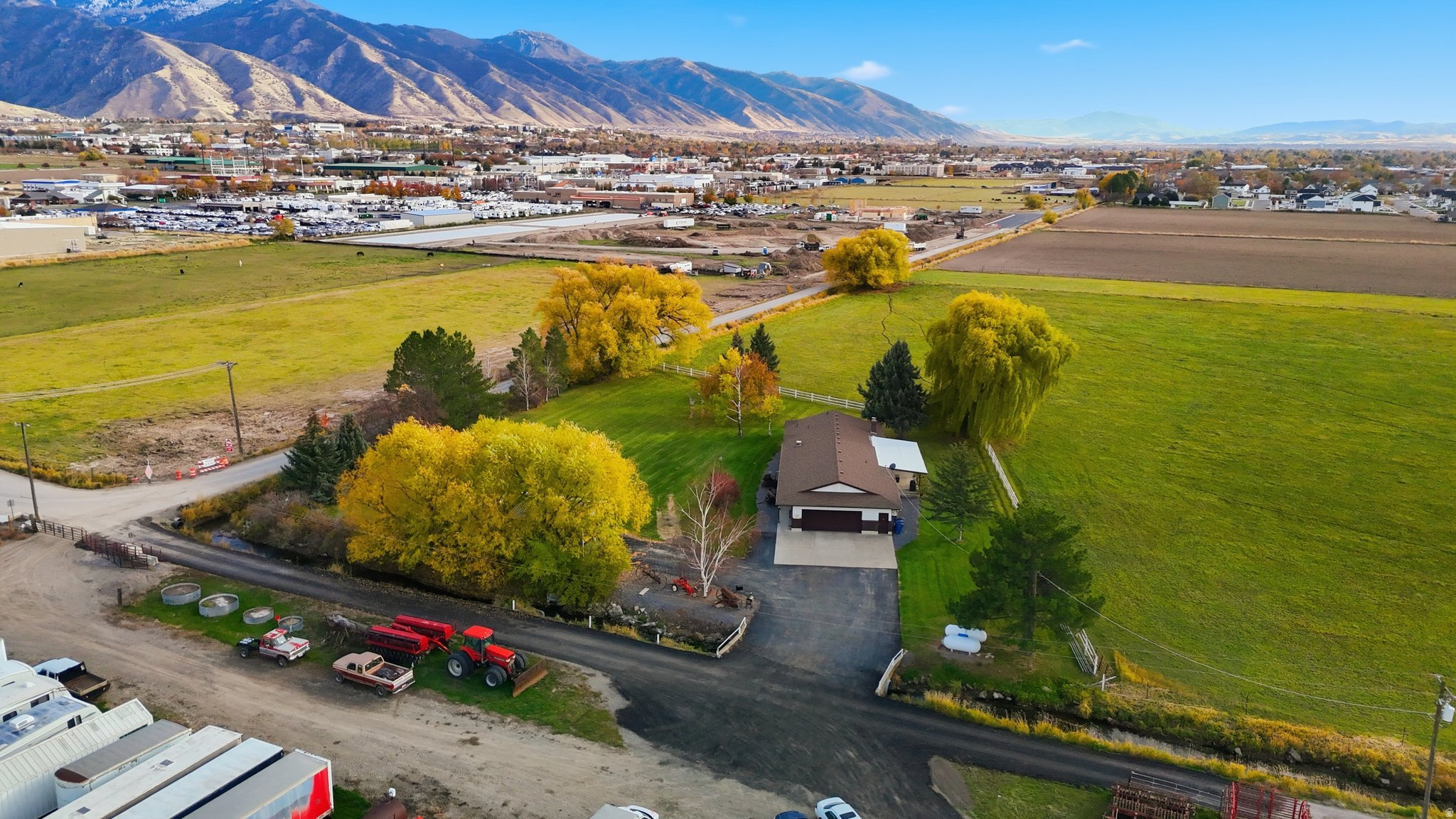 ECONTAINING 1.22 ACR - Residential