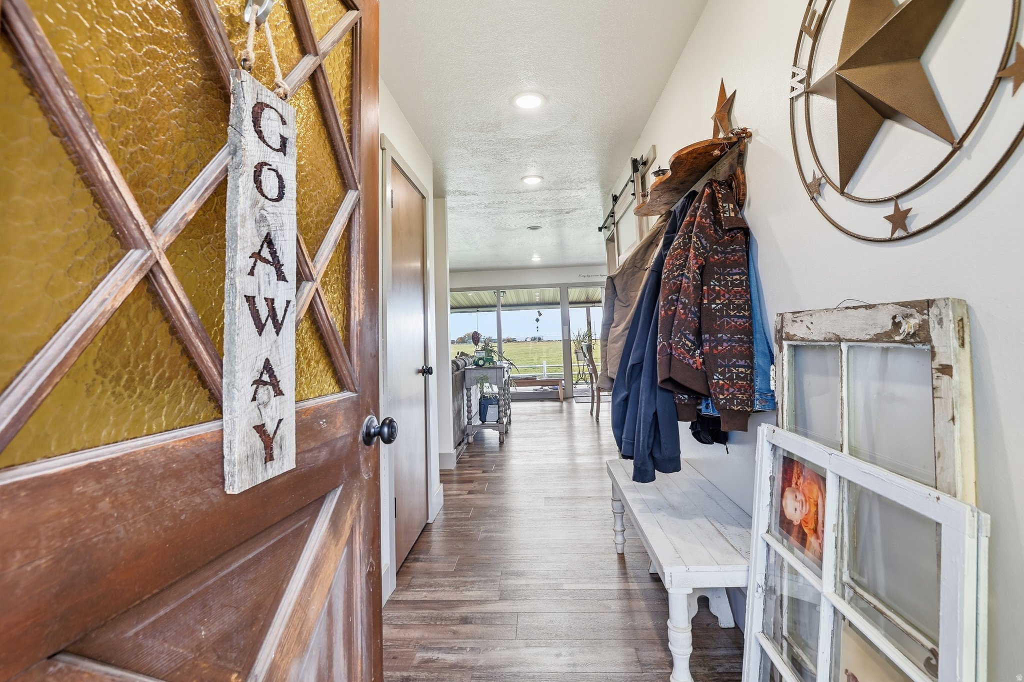 ECONTAINING 1.22 ACR - Residential