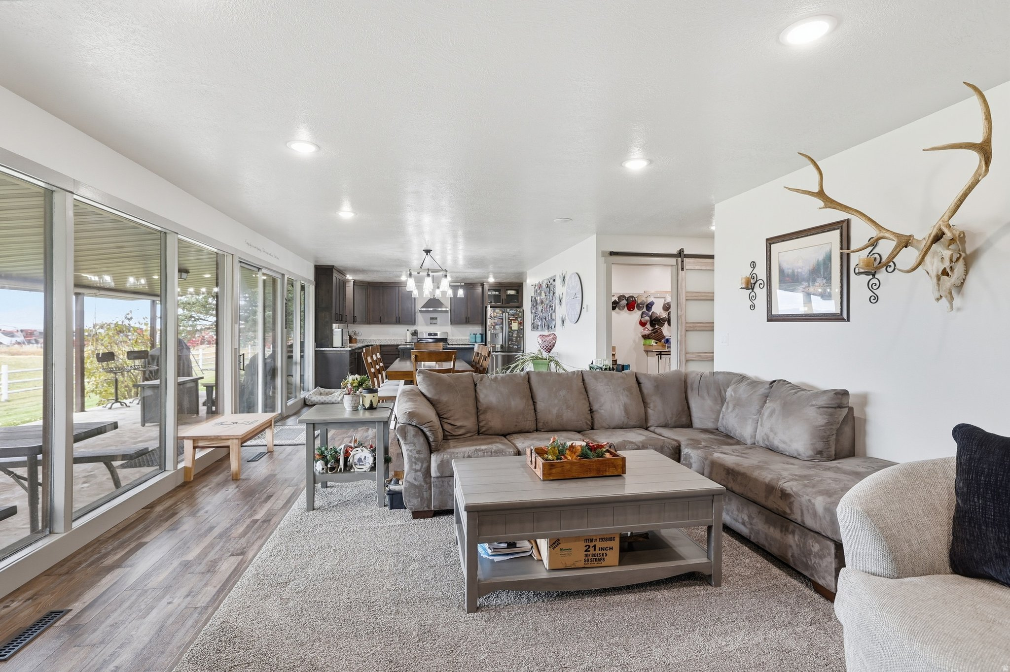 ECONTAINING 1.22 ACR - Residential