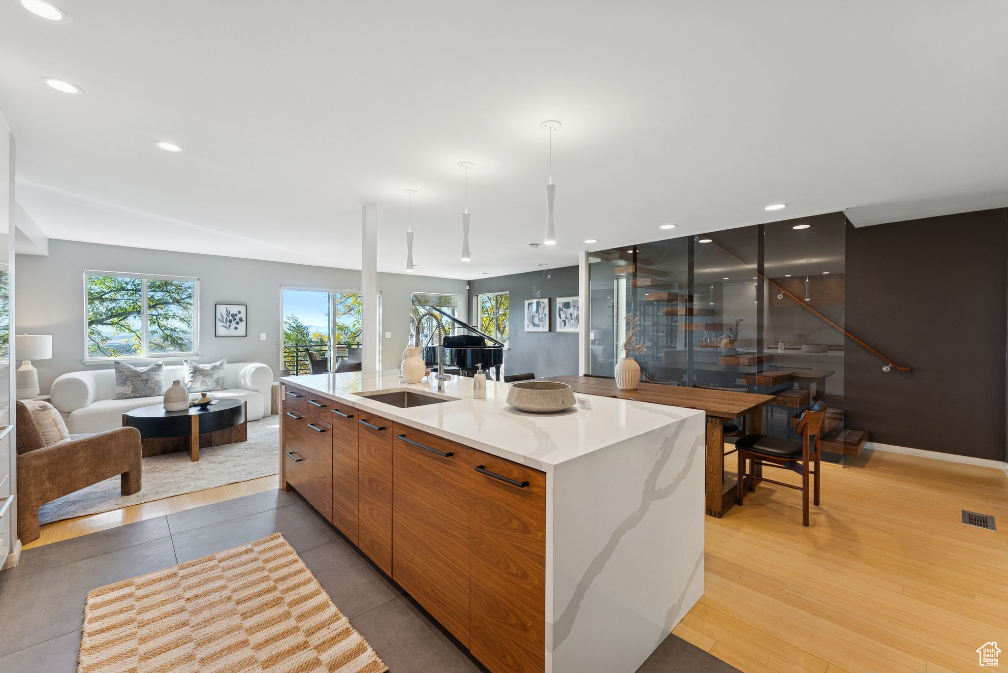 CAPITAL CREST CONDOMINIUMS - Residential