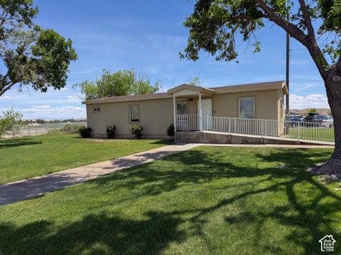 Photo of 715 W PIRATE AVE, Green River, UT 84525 (MLS # 2192713)