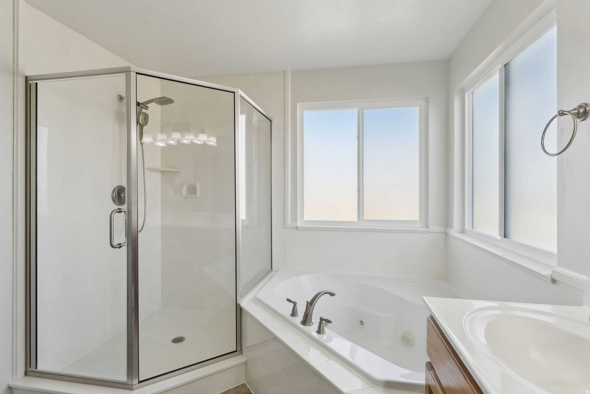 LAKESIDE - Residential