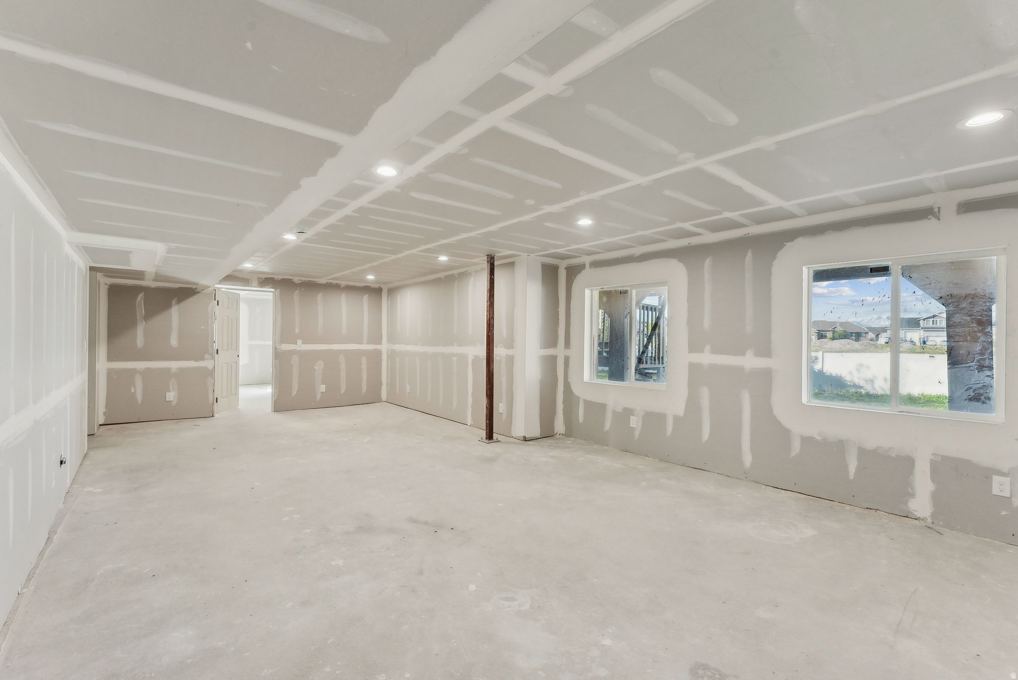 LAKESIDE - Residential