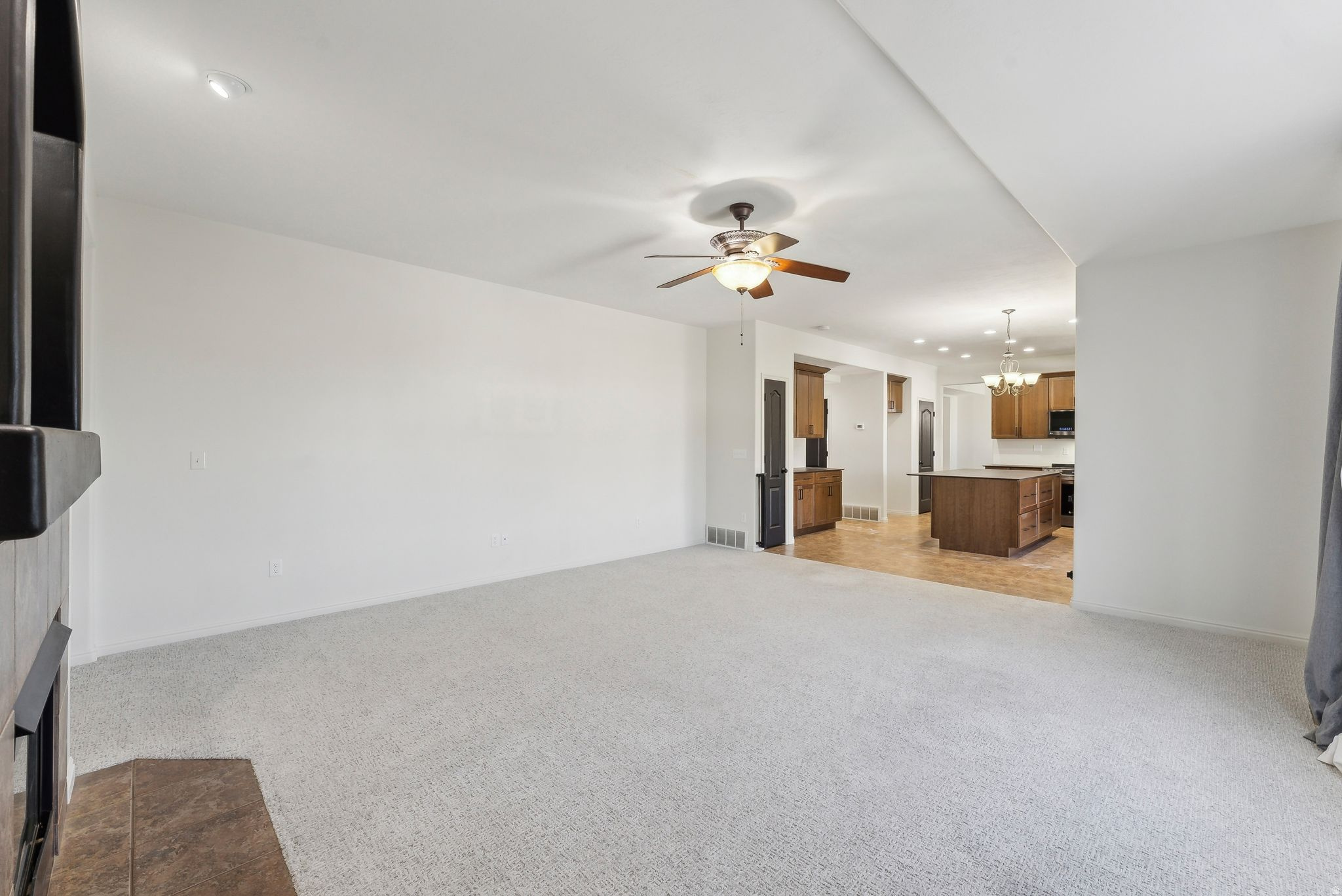 LAKESIDE - Residential