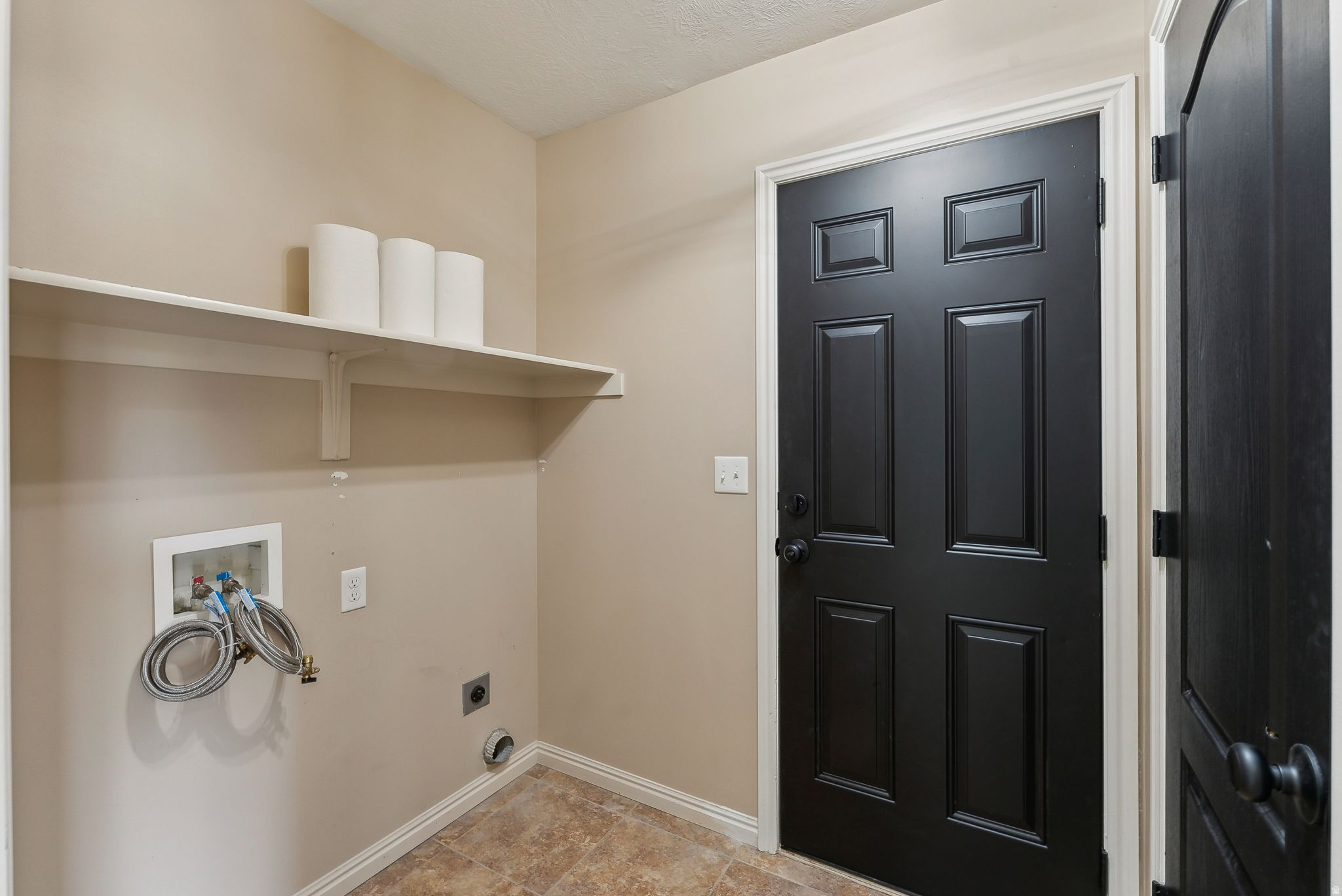 LAKESIDE - Residential