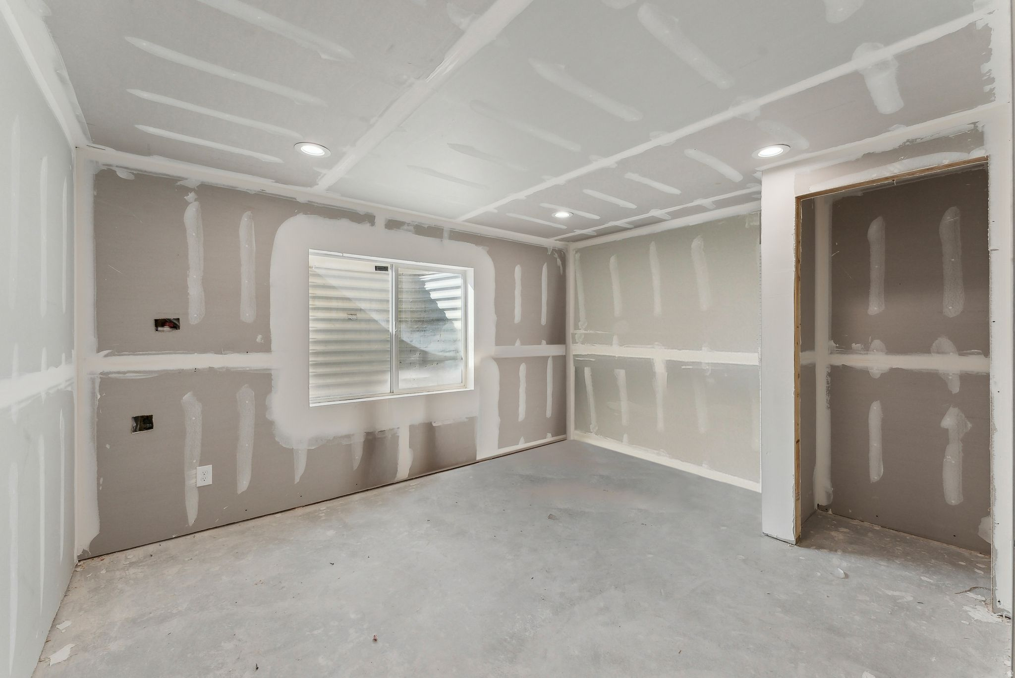 LAKESIDE - Residential