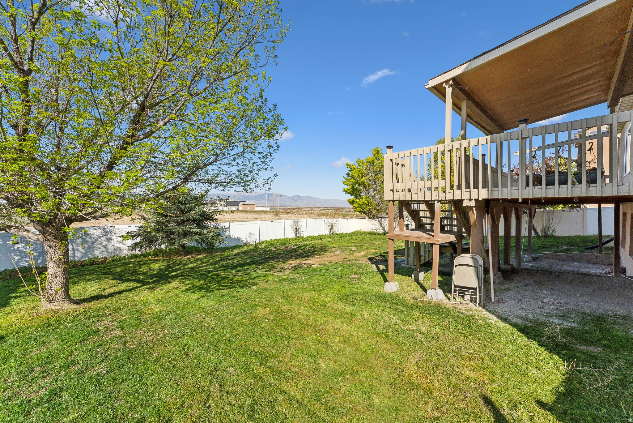 LAKESIDE - Residential